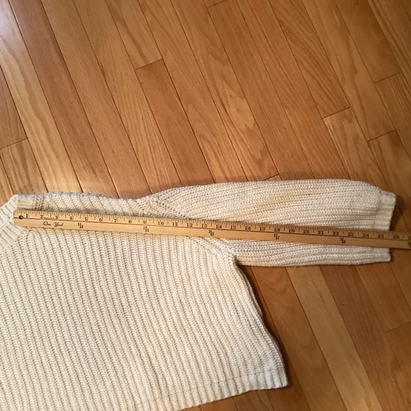 Moth (Anthropologie) Sweater, Cream, Yak blend, Size Medium - Picture 9 of 11